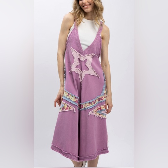 Blue velvet jumpsuit Star patchwork
Pink purple blue - Picture 1 of 1